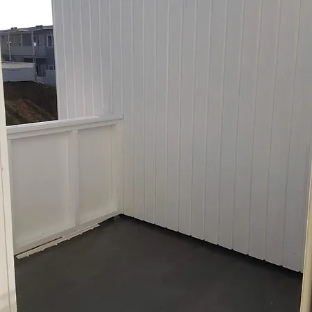 Moderne Med Jacuzzi Og Gratis P-plass דירה Narbø