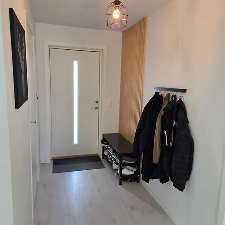 Moderne Med Jacuzzi Og Gratis P-plass * Narbø